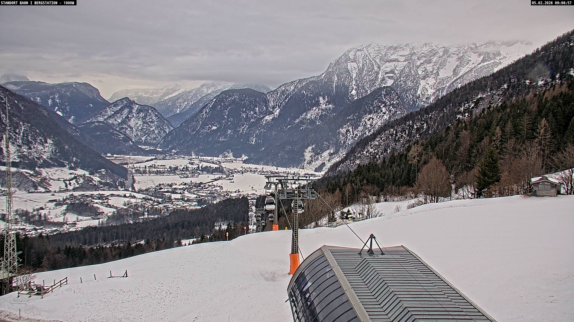 Archiv Foto Webcam Bergstation Almbahn I, Lofer