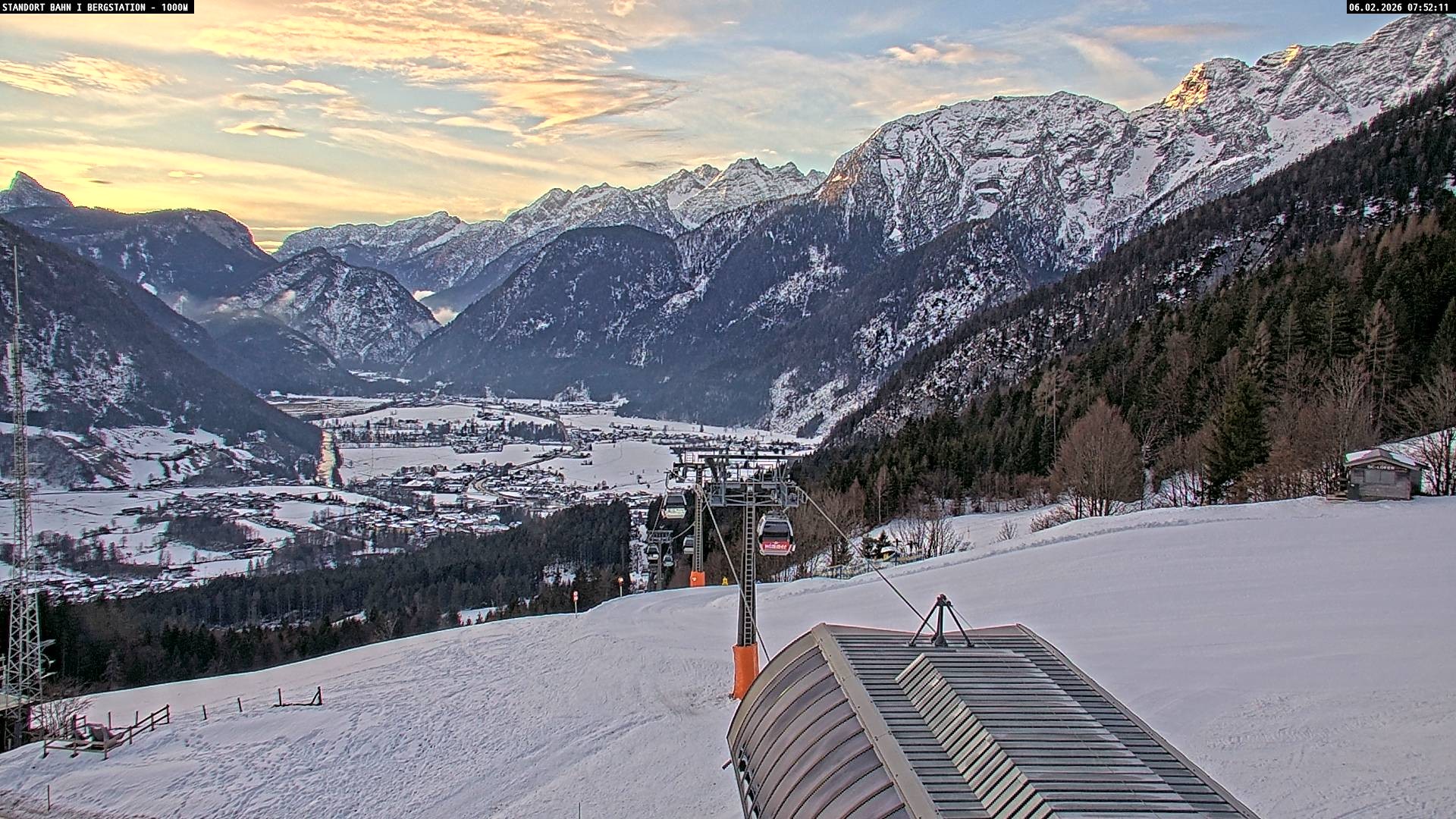 Archiv Foto Webcam Bergstation Almbahn I, Lofer