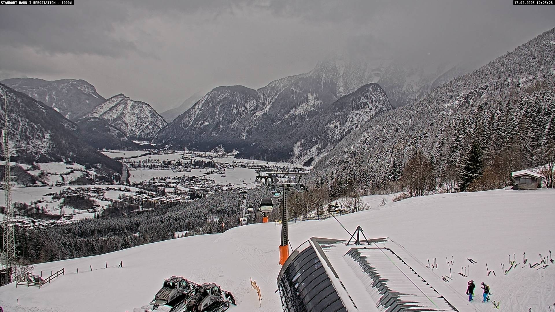 Archiv Foto Webcam Bergstation Almbahn I, Lofer