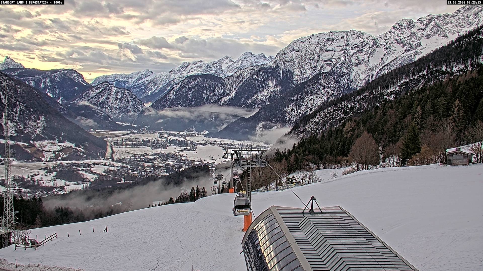 Archiv Foto Webcam Bergstation Almbahn I, Lofer