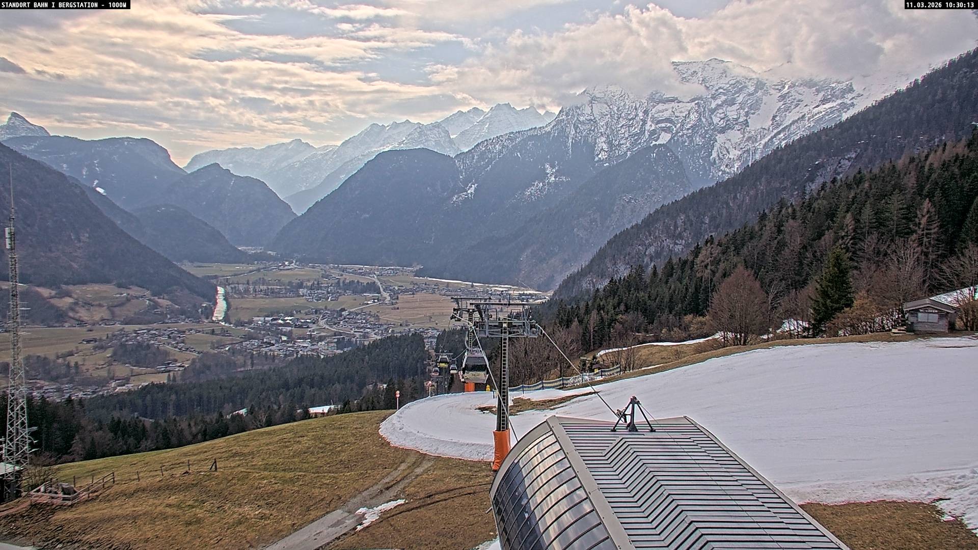 Archiv Foto Webcam Bergstation Almbahn I, Lofer