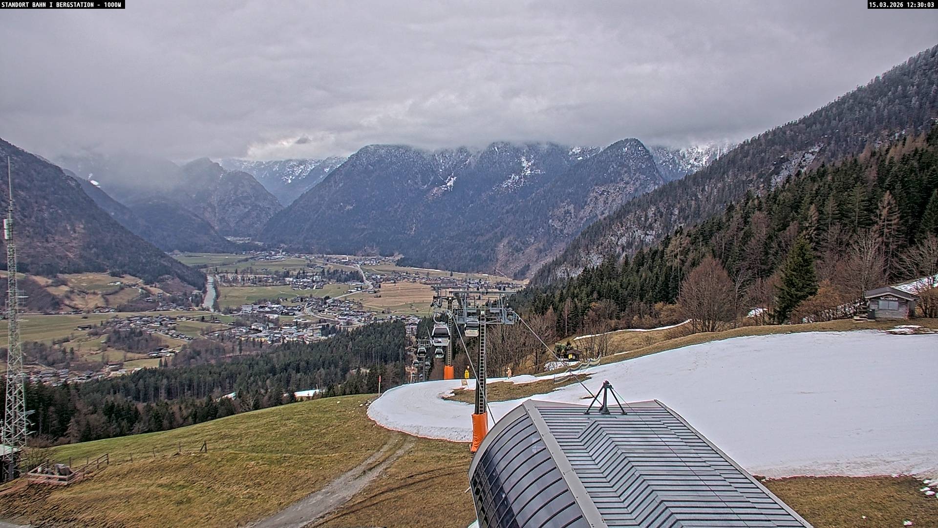 Archiv Foto Webcam Bergstation Almbahn I, Lofer