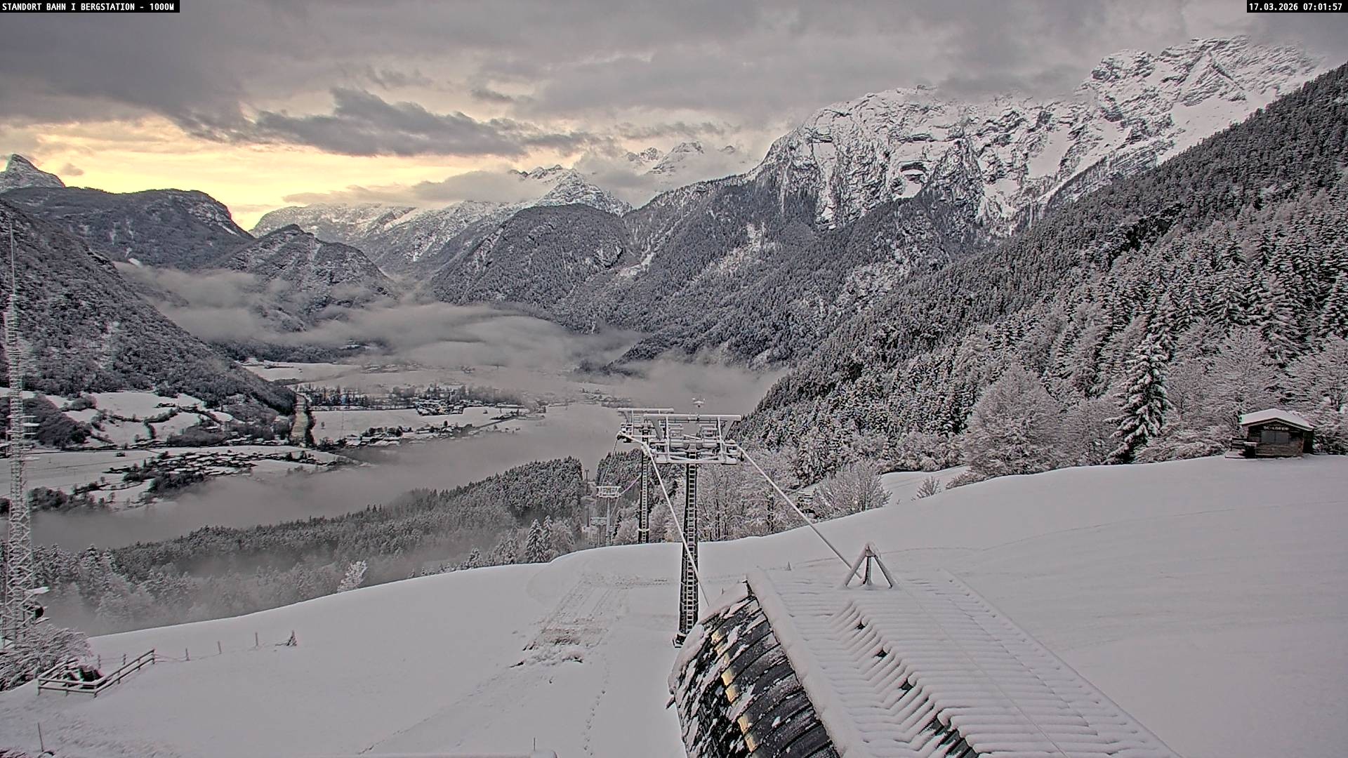 Archiv Foto Webcam Bergstation Almbahn I, Lofer