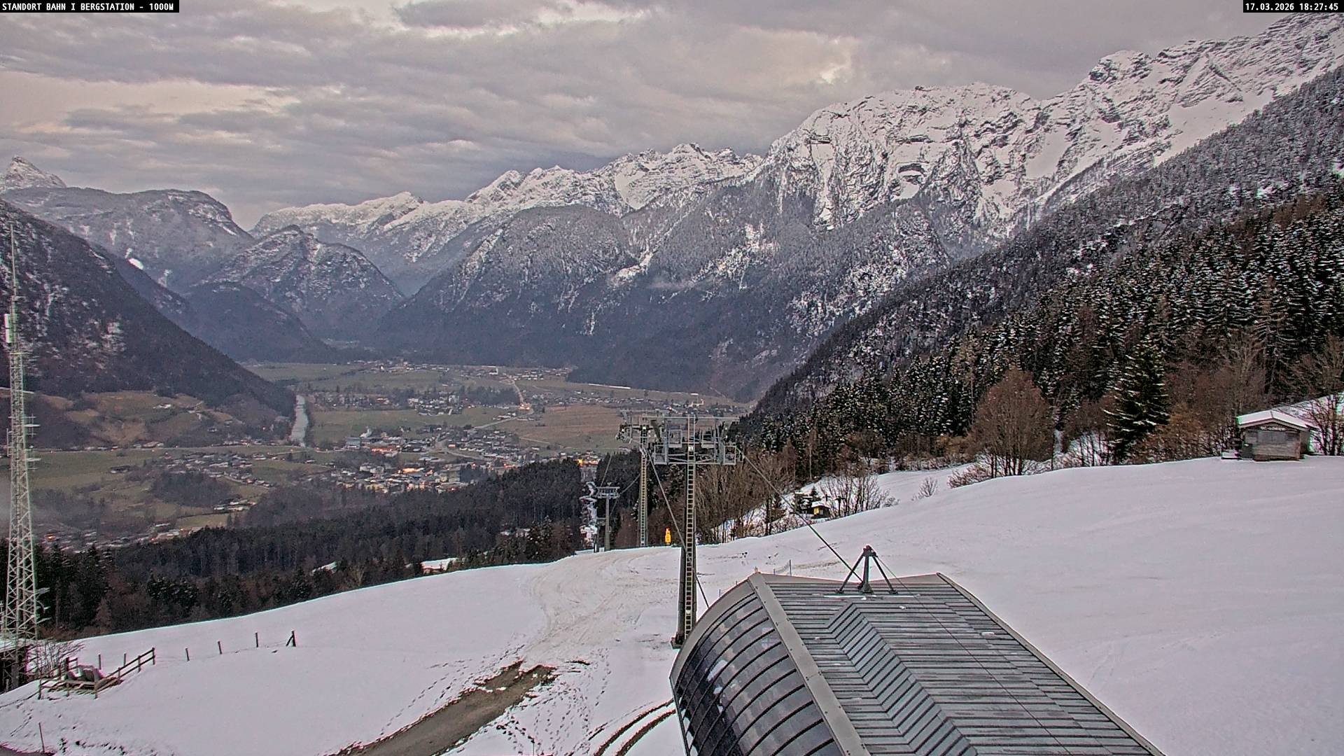 Archiv Foto Webcam Bergstation Almbahn I, Lofer