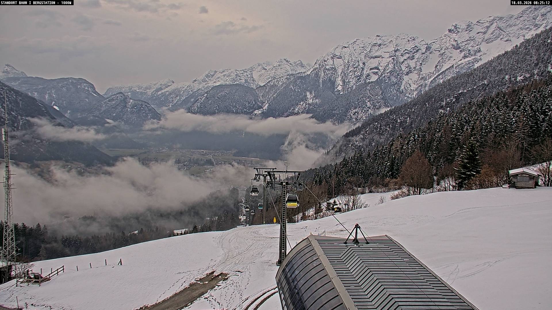 Archiv Foto Webcam Bergstation Almbahn I, Lofer