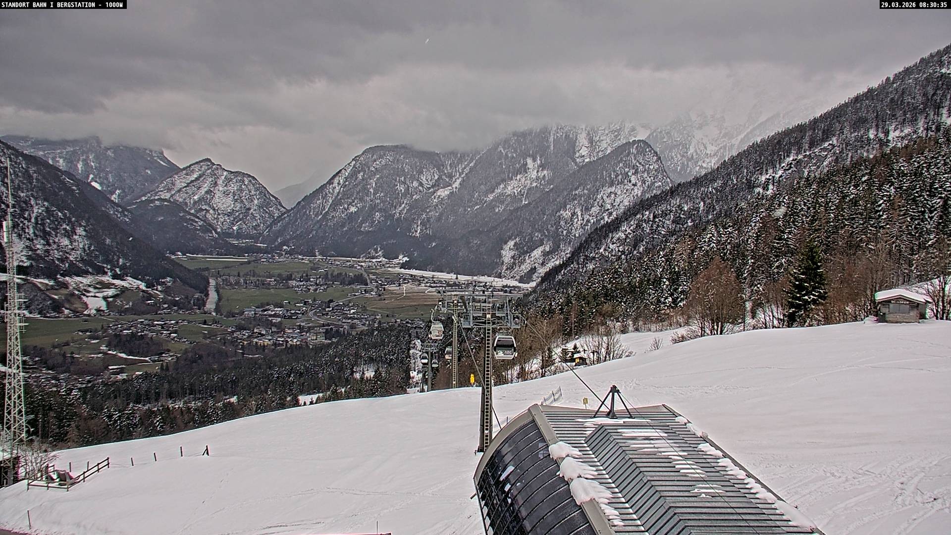 Archiv Foto Webcam Bergstation Almbahn I, Lofer