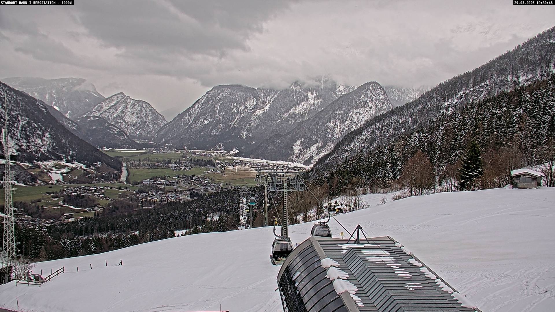 Archiv Foto Webcam Bergstation Almbahn I, Lofer