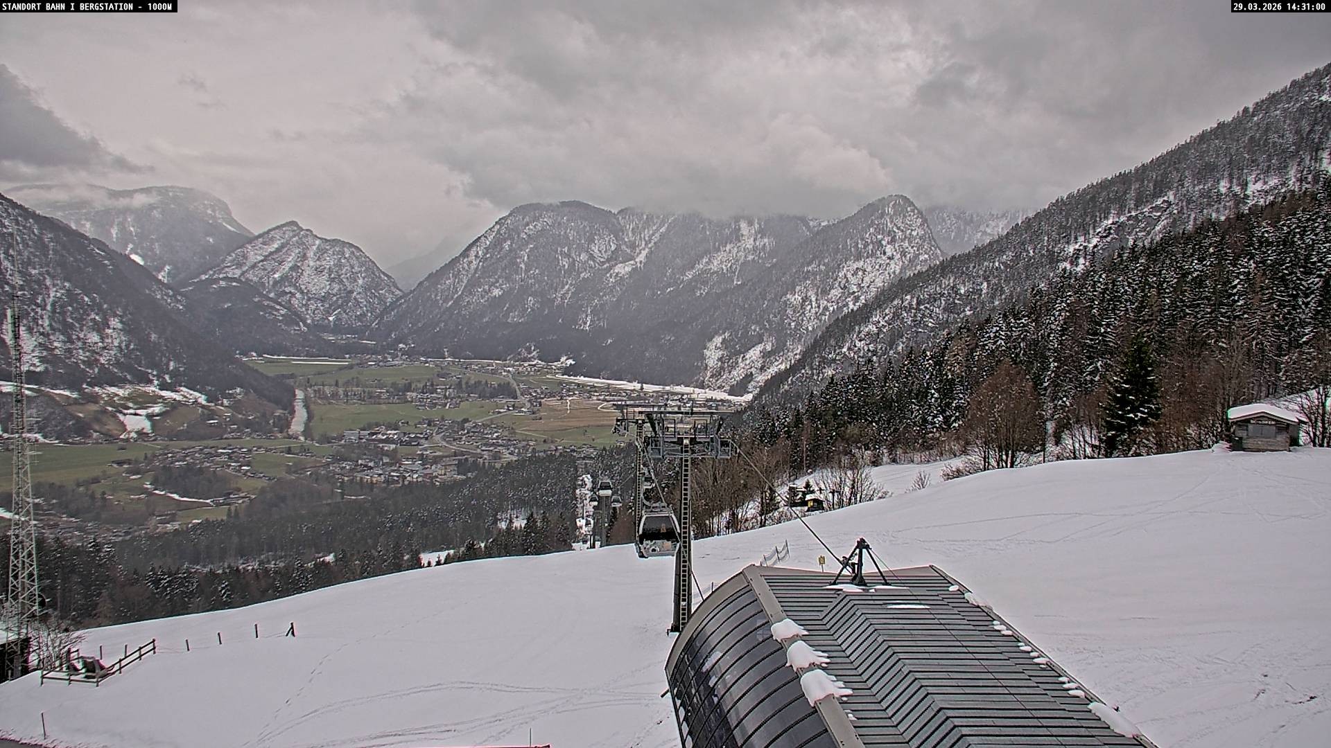 Archiv Foto Webcam Bergstation Almbahn I, Lofer