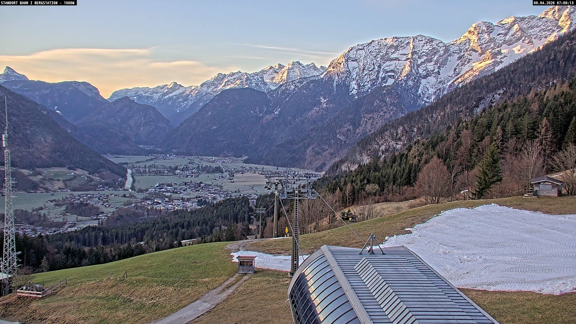 Archiv Foto Webcam Bergstation Almbahn I, Lofer