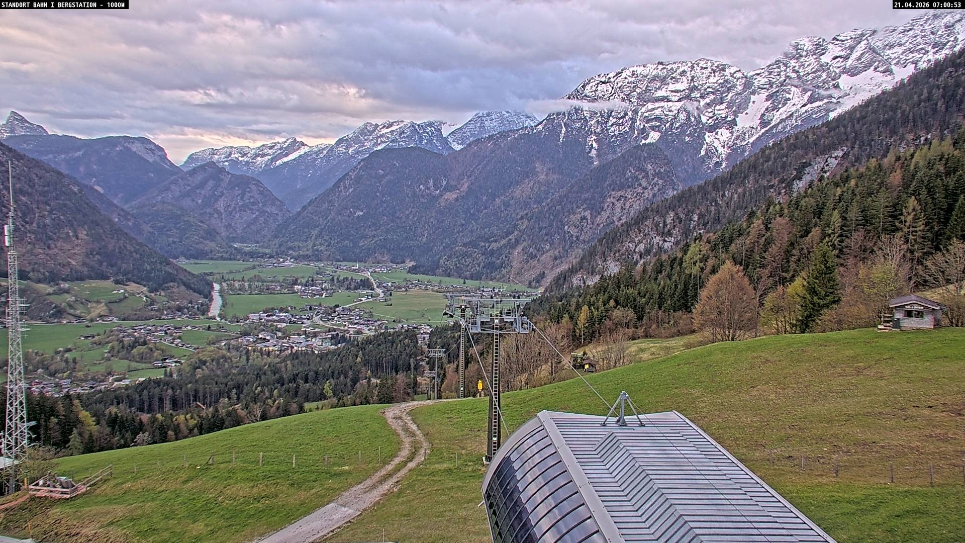 Archiv Foto Webcam Bergstation Almbahn I, Lofer