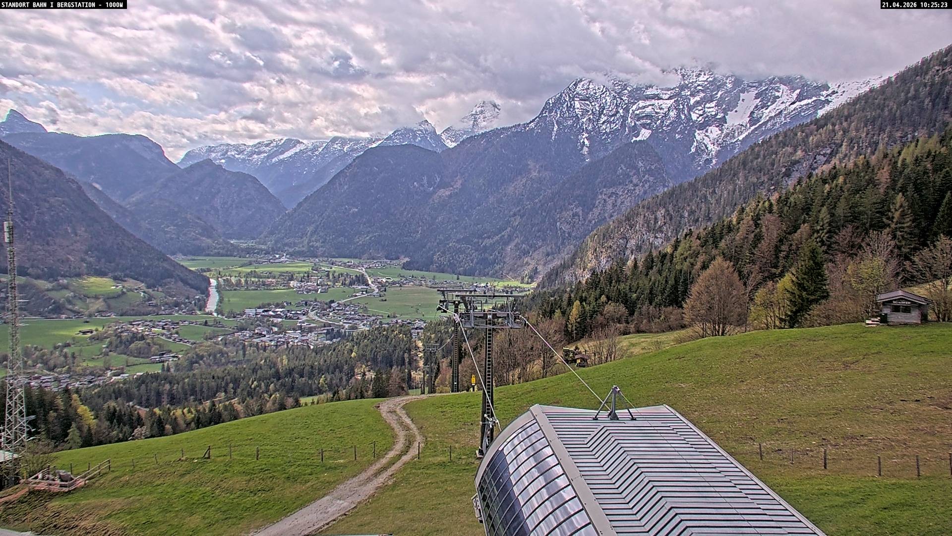 Archiv Foto Webcam Bergstation Almbahn I, Lofer