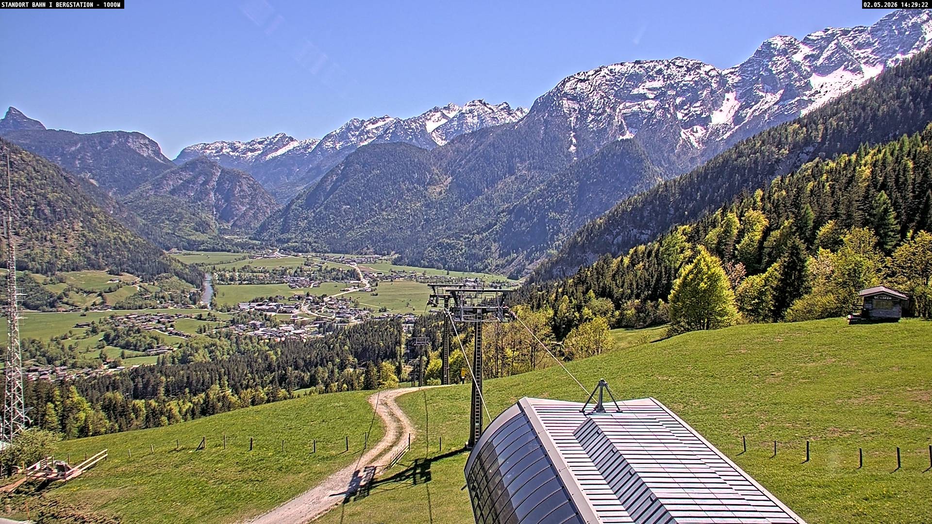 Archiv Foto Webcam Bergstation Almbahn I, Lofer