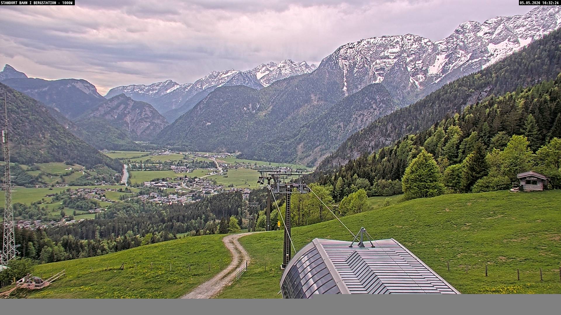 Archiv Foto Webcam Bergstation Almbahn I, Lofer