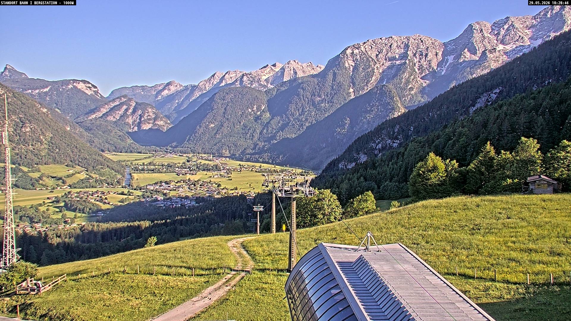 Archiv Foto Webcam Bergstation Almbahn I, Lofer