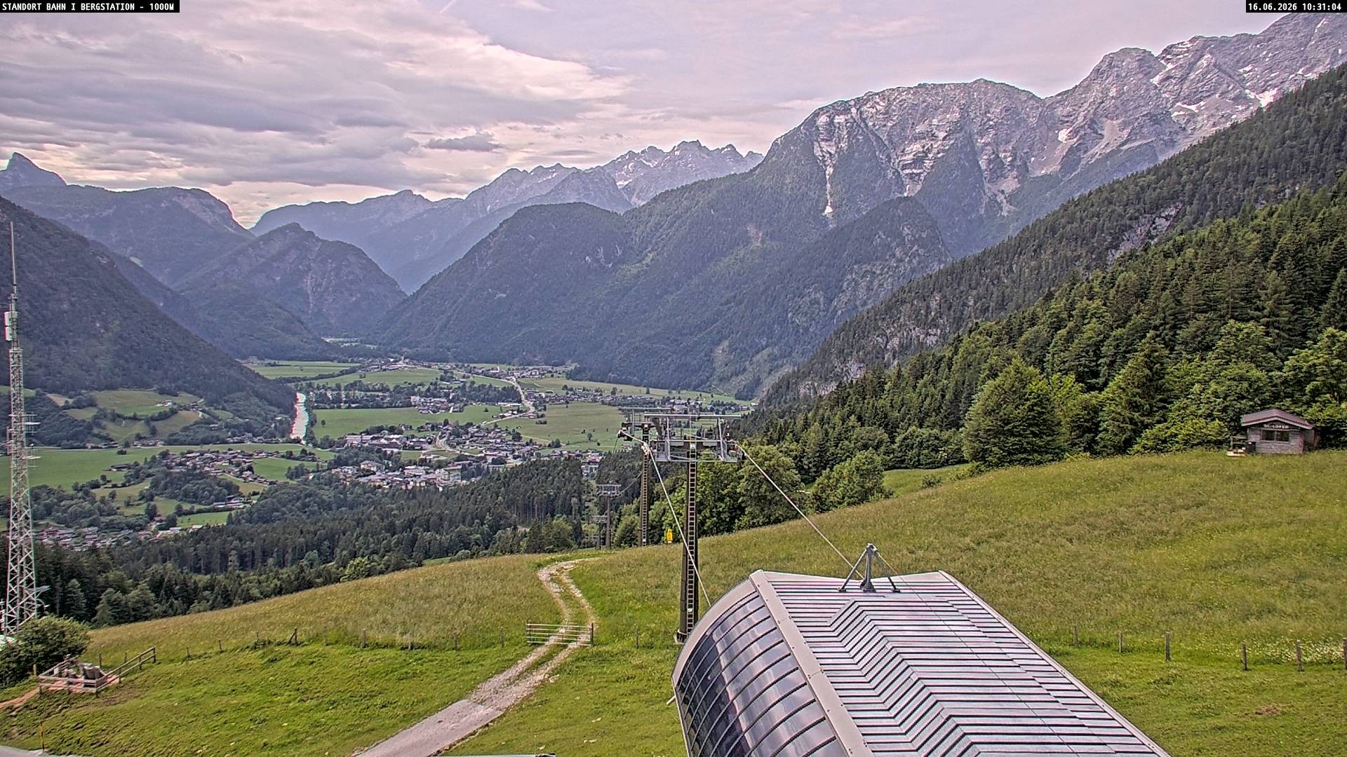 Archived image Webcam Mountain station Almbahn I