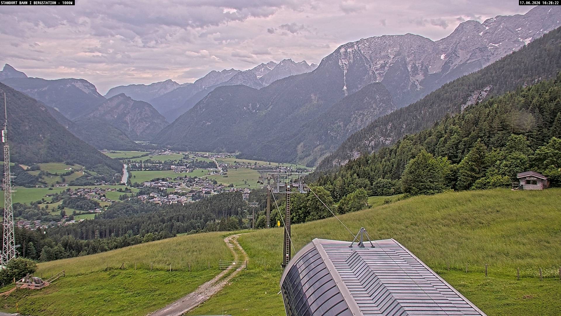 Archiv Foto Webcam Bergstation Almbahn I, Lofer