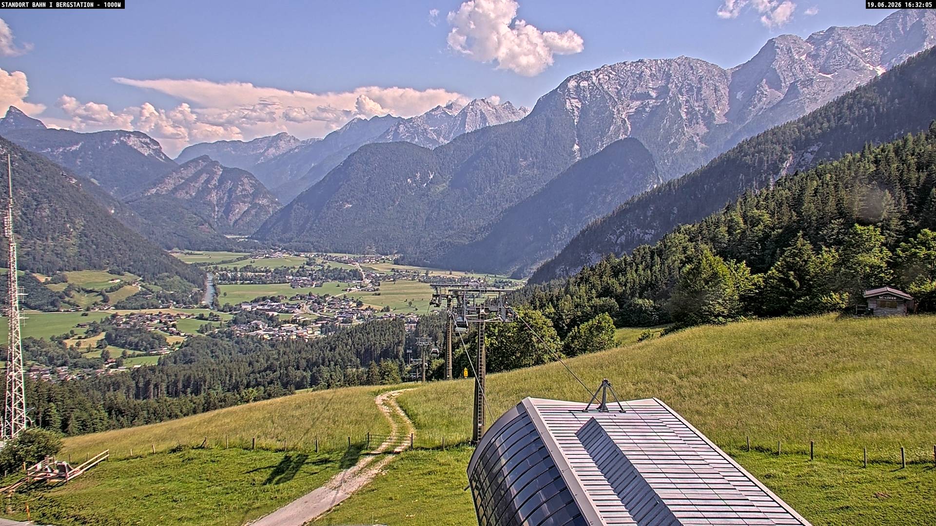 Archiv Foto Webcam Bergstation Almbahn I, Lofer
