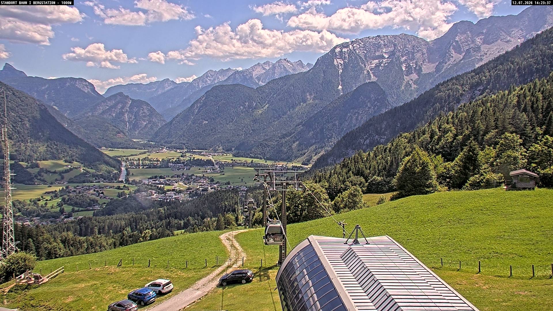 Archived image Webcam Mountain station Almbahn I