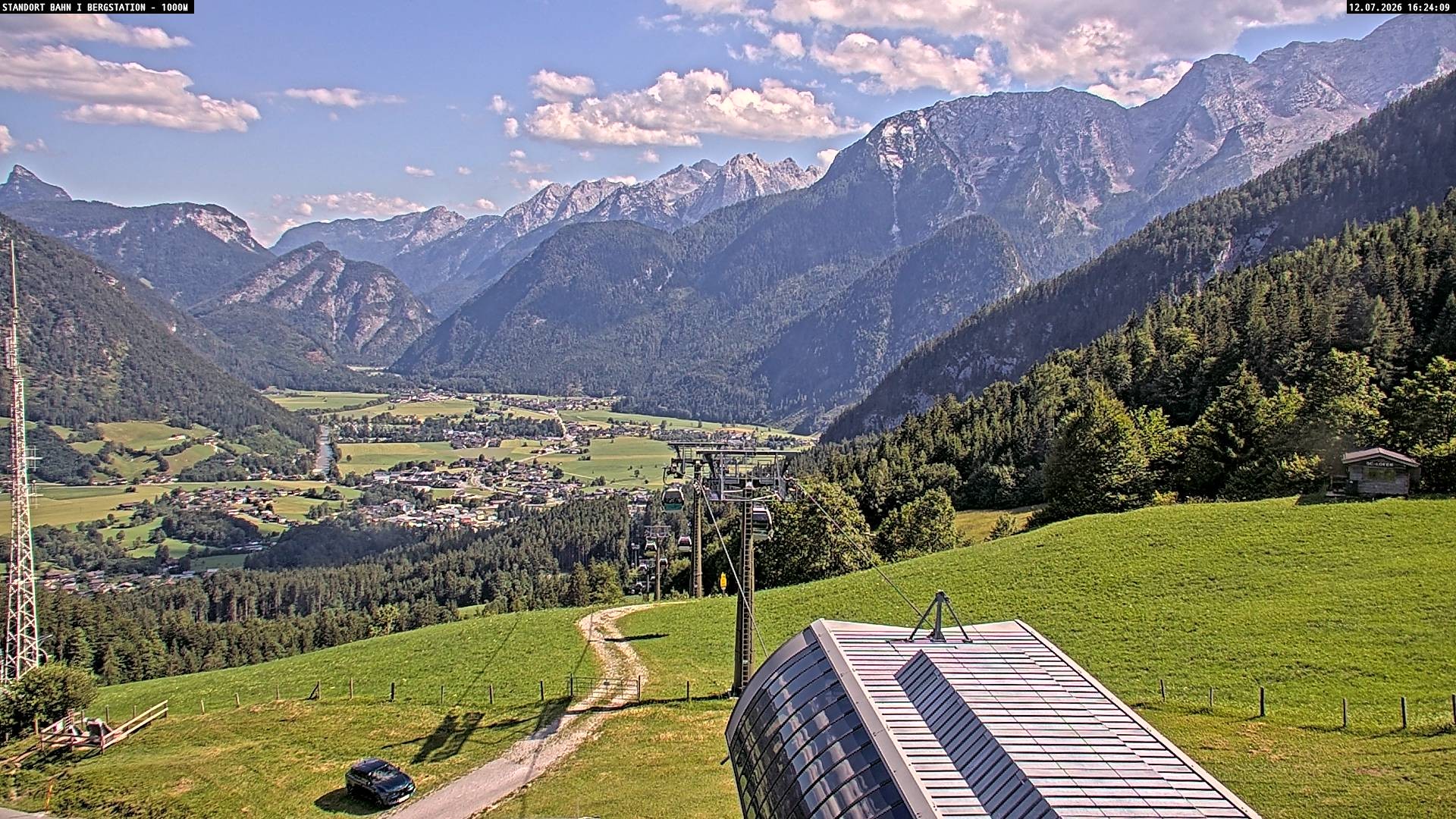 Archived image Webcam Mountain station Almbahn I
