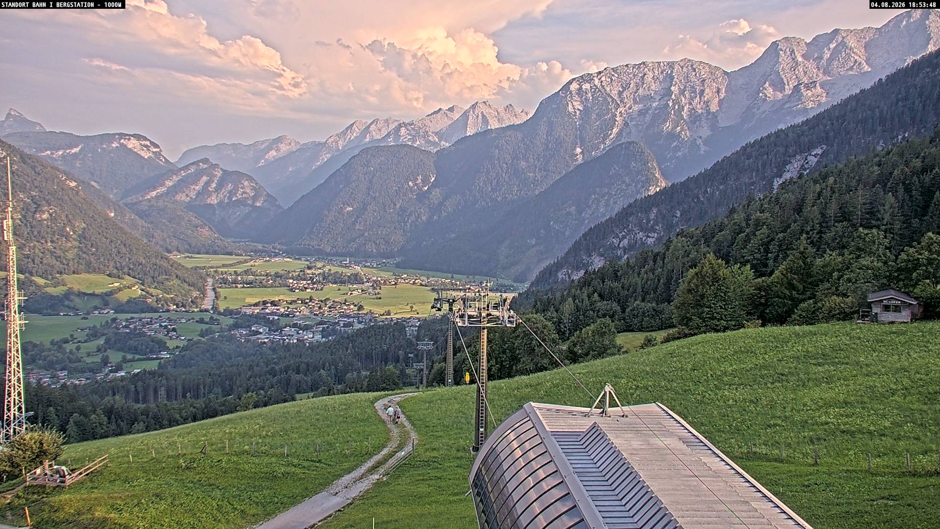 Archiv Foto Webcam Bergstation Almbahn I, Lofer