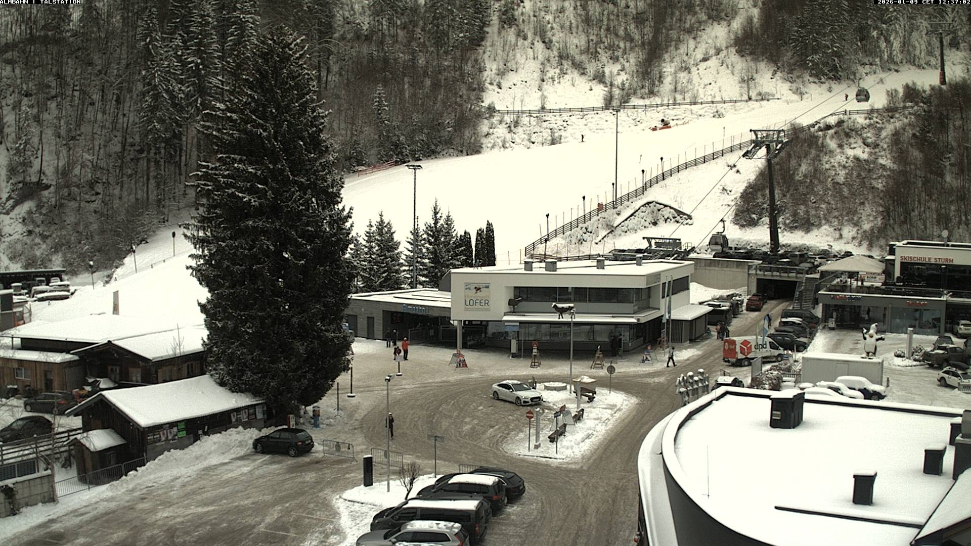 Archiv Foto Webcam Lofereralmbahn 1 - Talstation