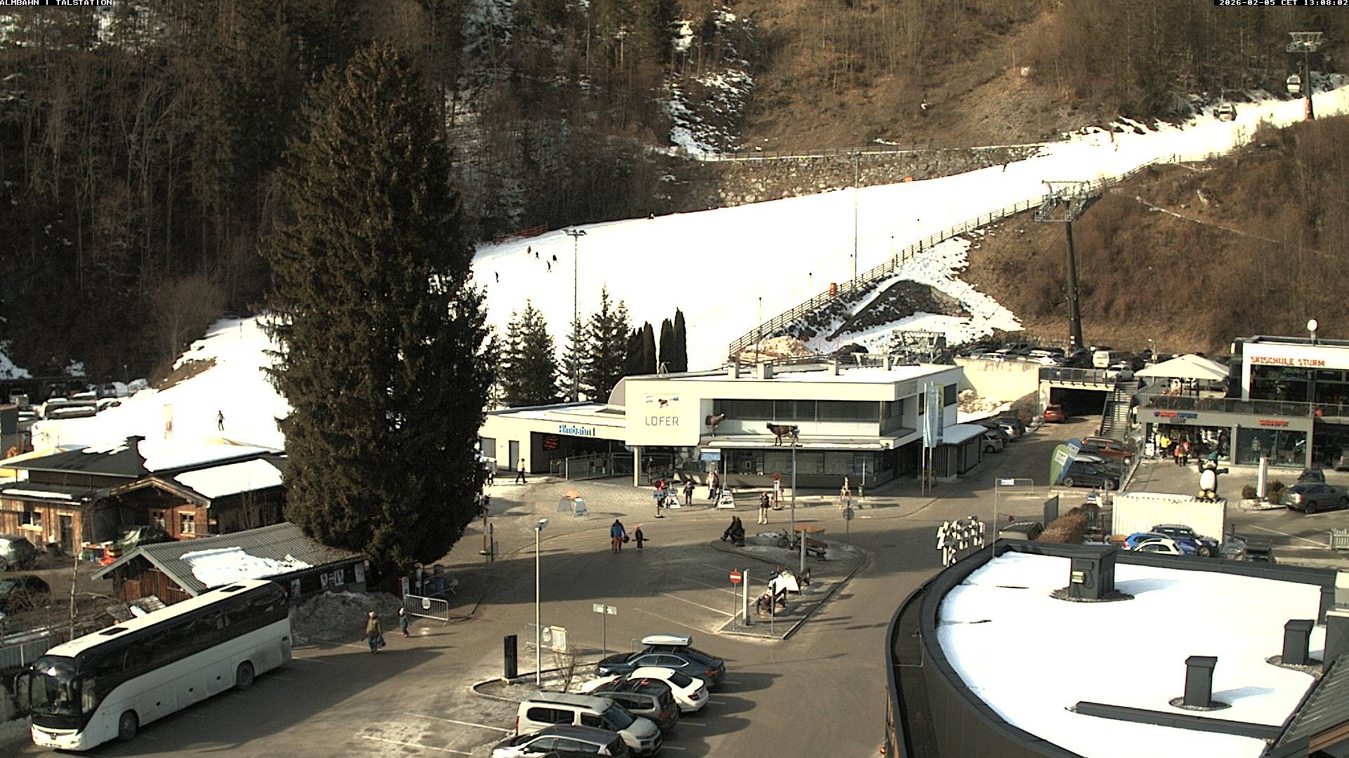 Archiv Foto Webcam Lofereralmbahn 1 - Talstation