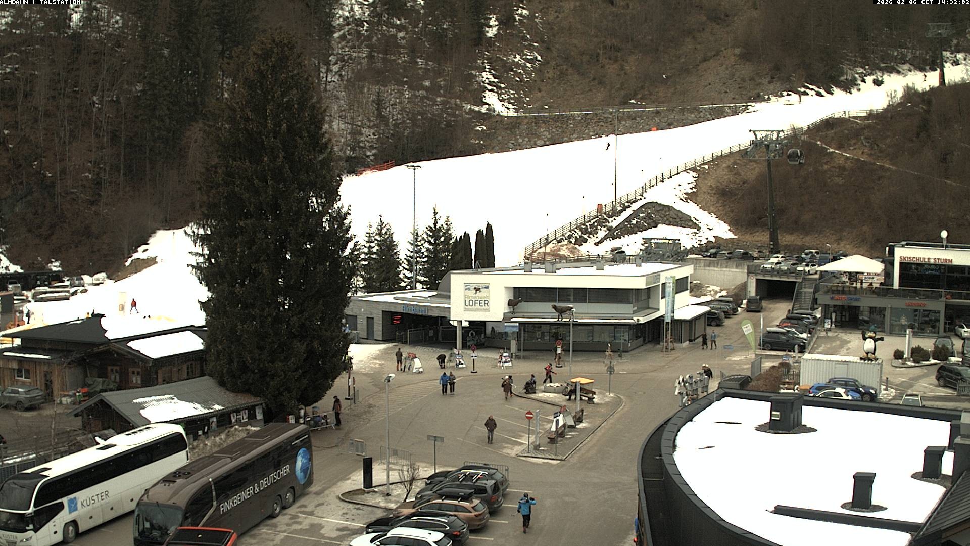 Archiv Foto Webcam Lofereralmbahn 1 - Talstation