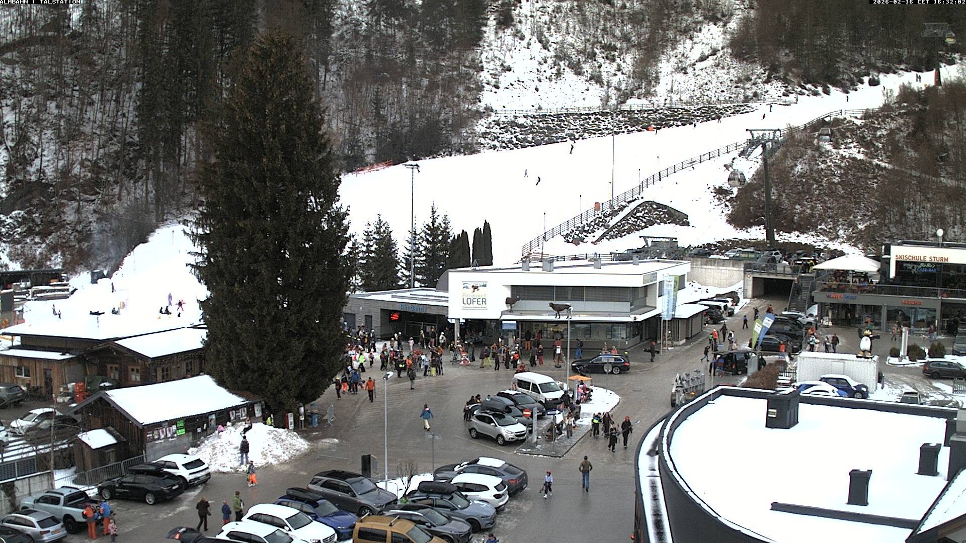 Archiv Foto Webcam Lofereralmbahn 1 - Talstation