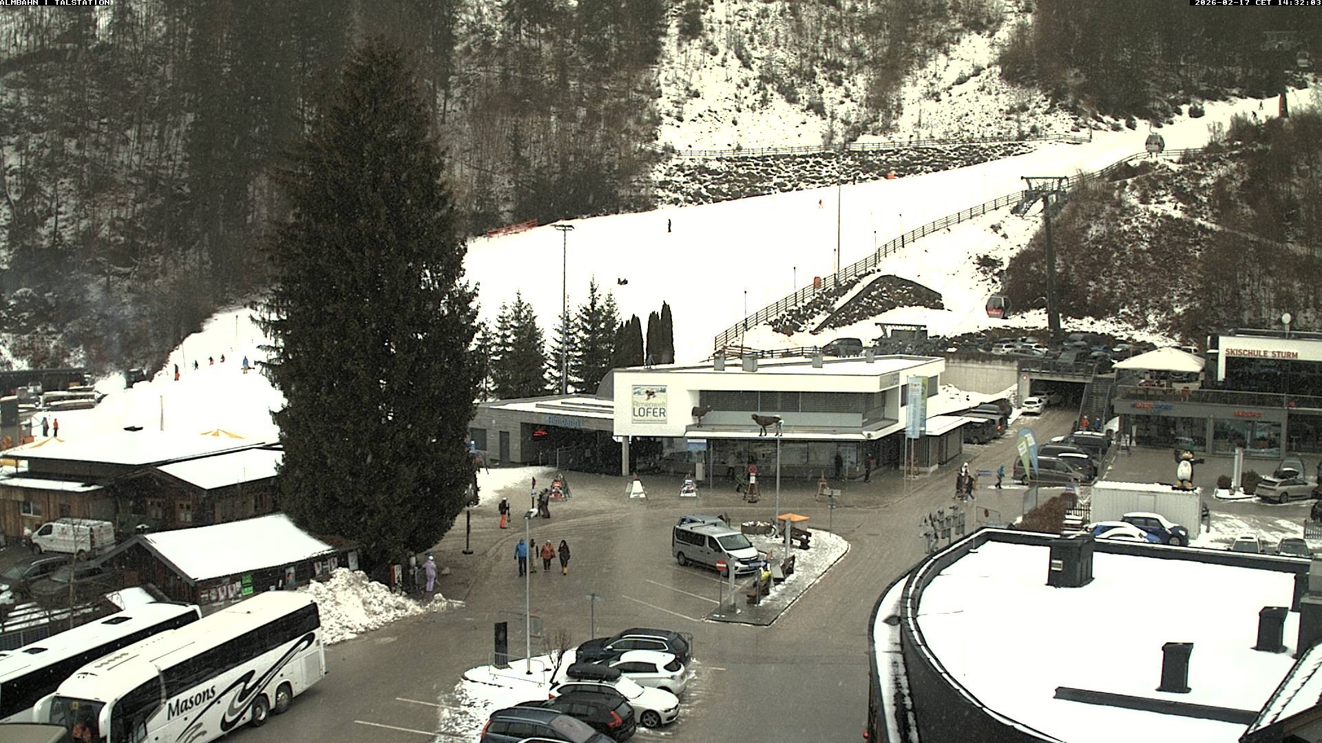 Archiv Foto Webcam Lofereralmbahn 1 - Talstation
