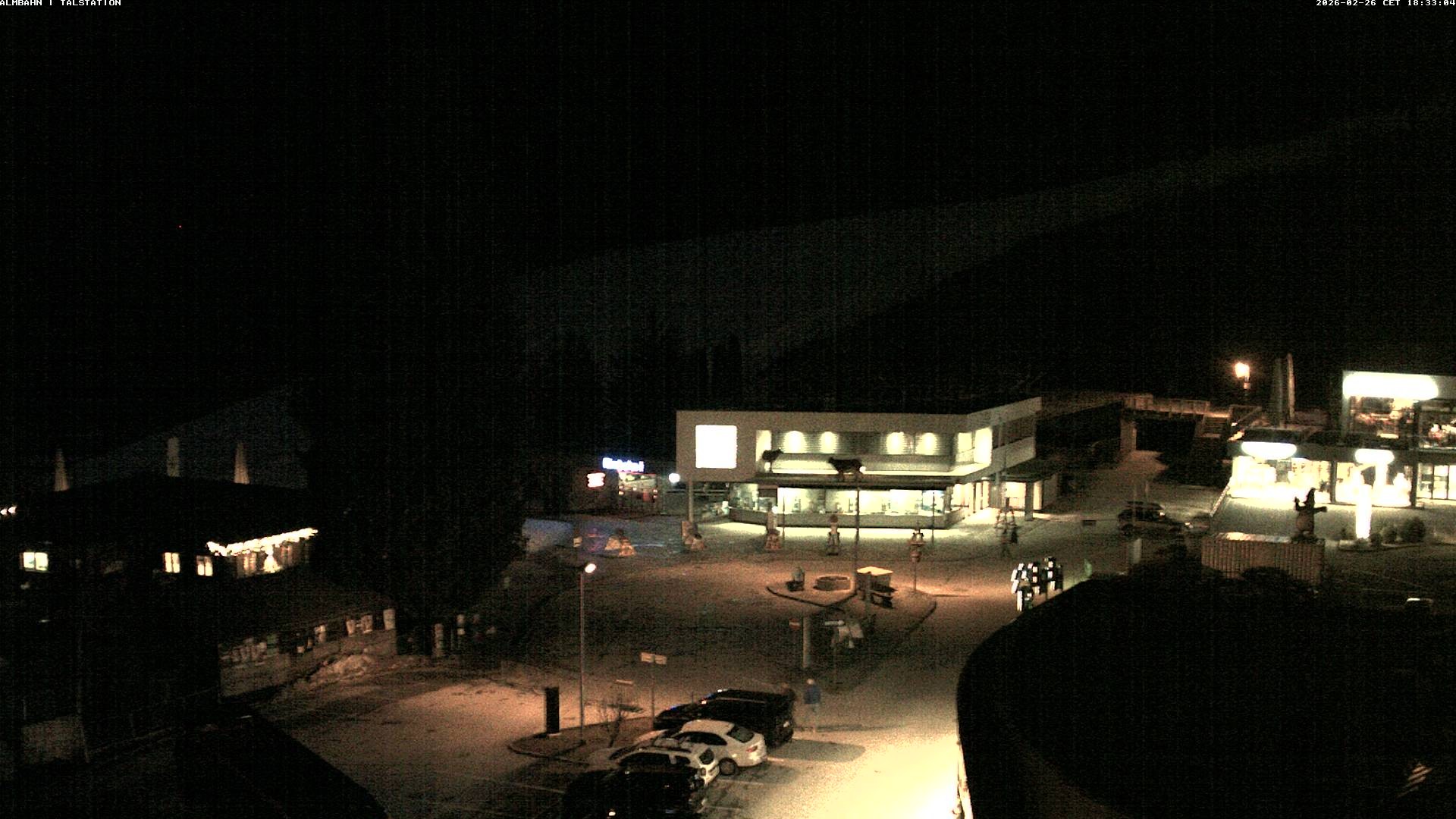 Archived image Webcam Lofereralmbahn 1 base station