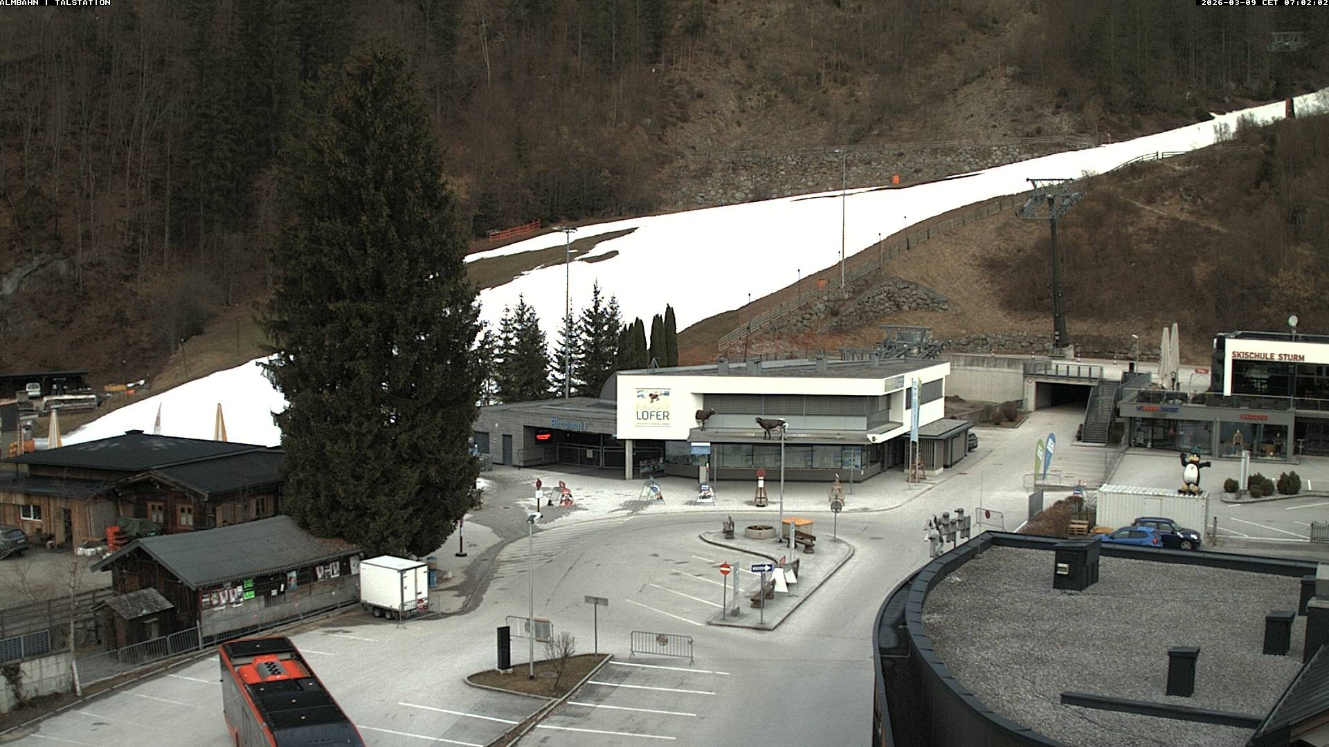 Archiv Foto Webcam Lofereralmbahn 1 - Talstation