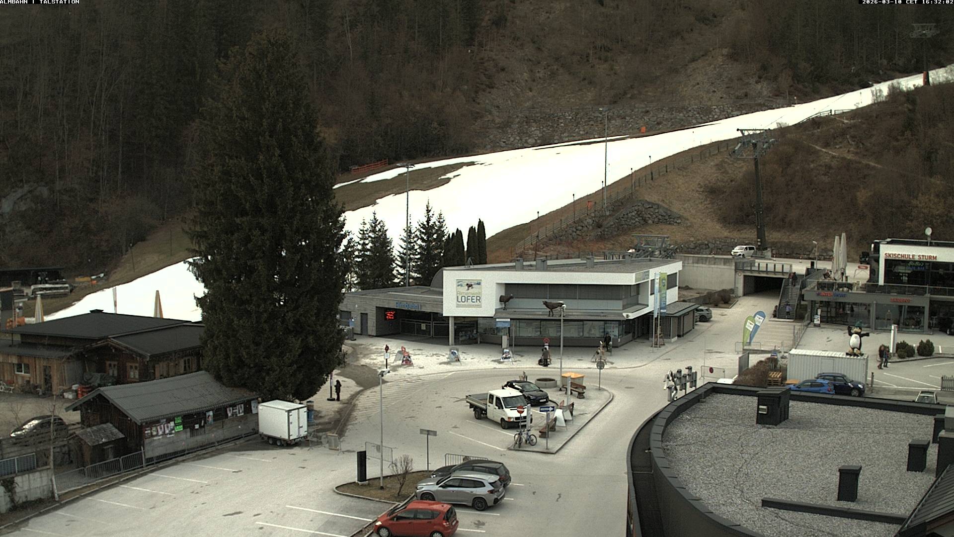 Archiv Foto Webcam Lofereralmbahn 1 - Talstation