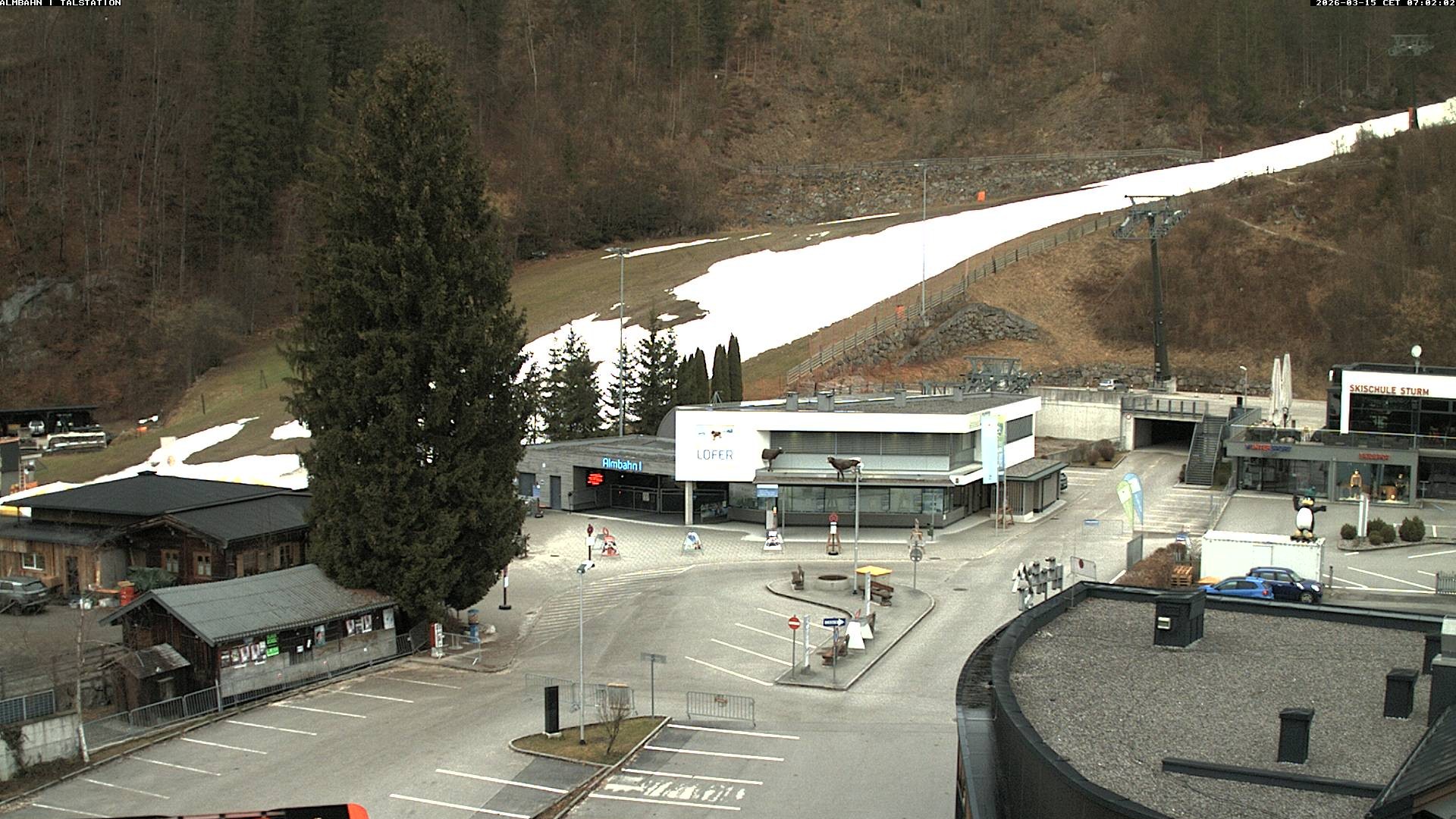 Archiv Foto Webcam Lofereralmbahn 1 - Talstation