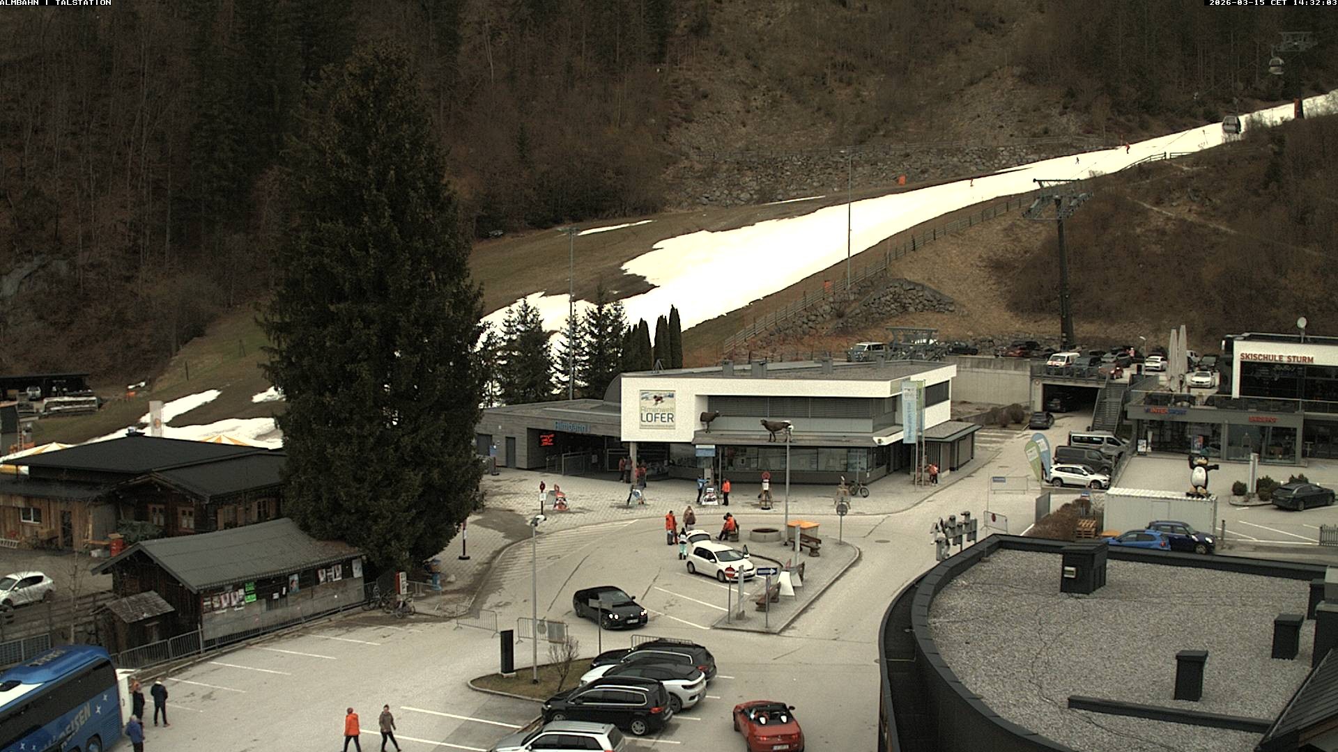 Archiv Foto Webcam Lofereralmbahn 1 - Talstation