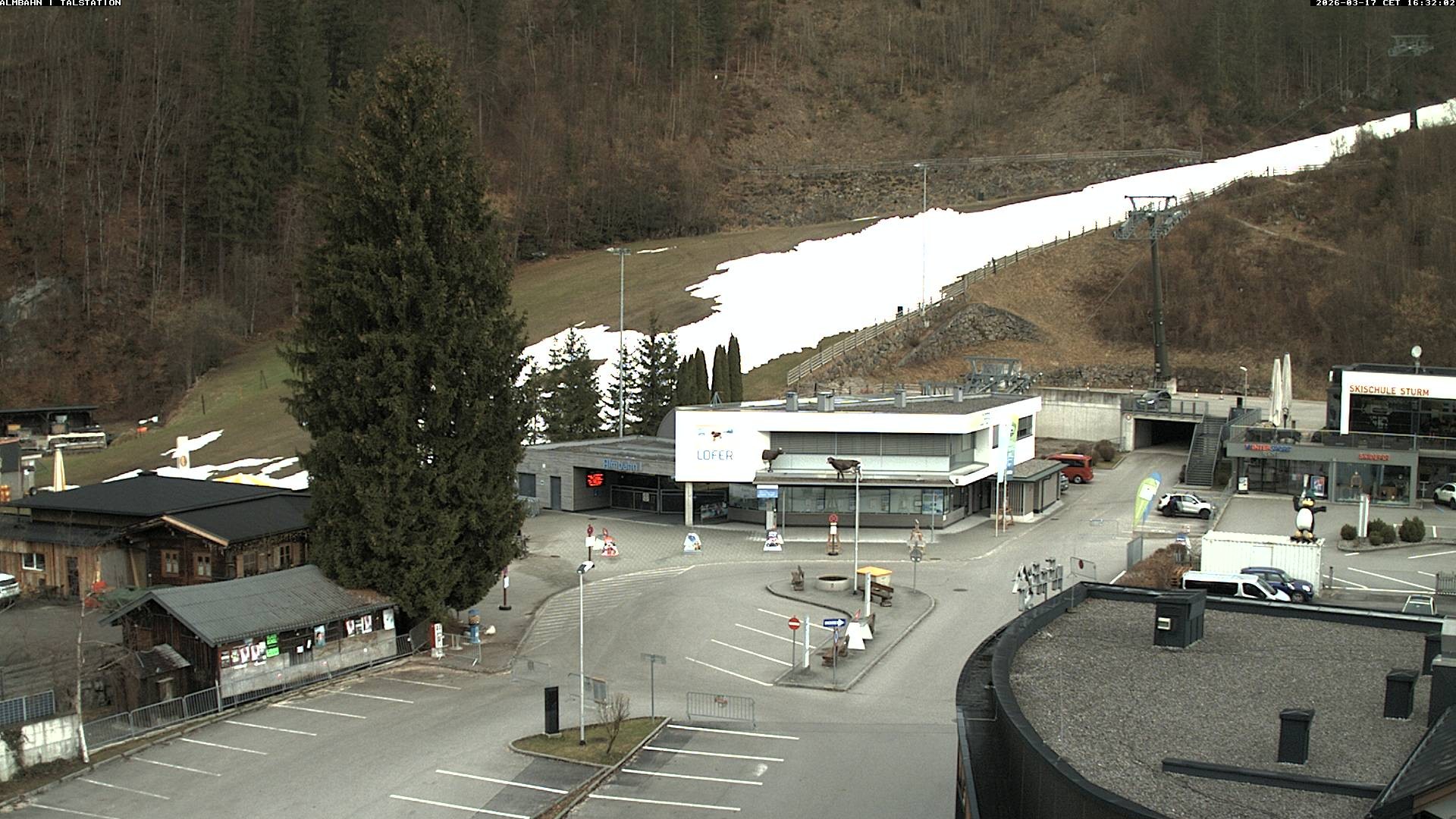 Archiv Foto Webcam Lofereralmbahn 1 - Talstation