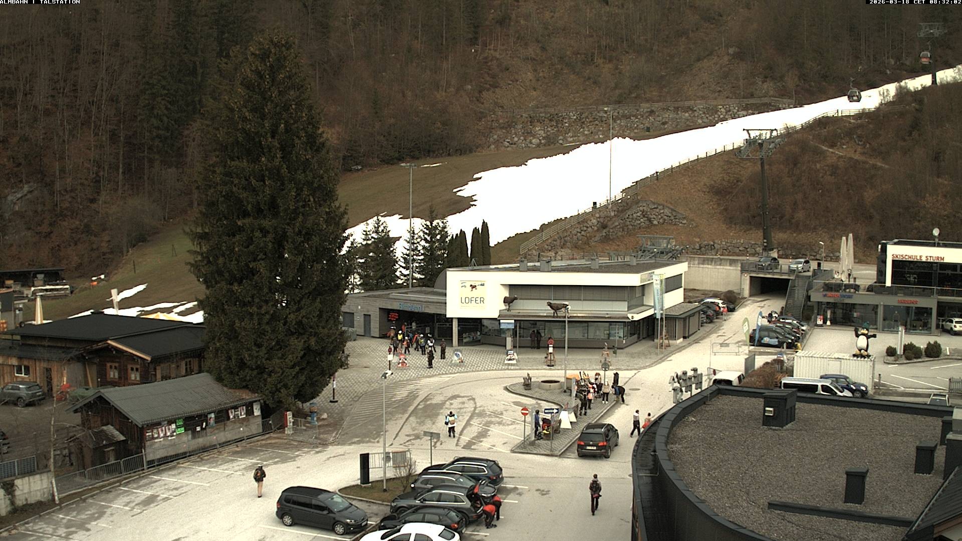 Archiv Foto Webcam Lofereralmbahn 1 - Talstation