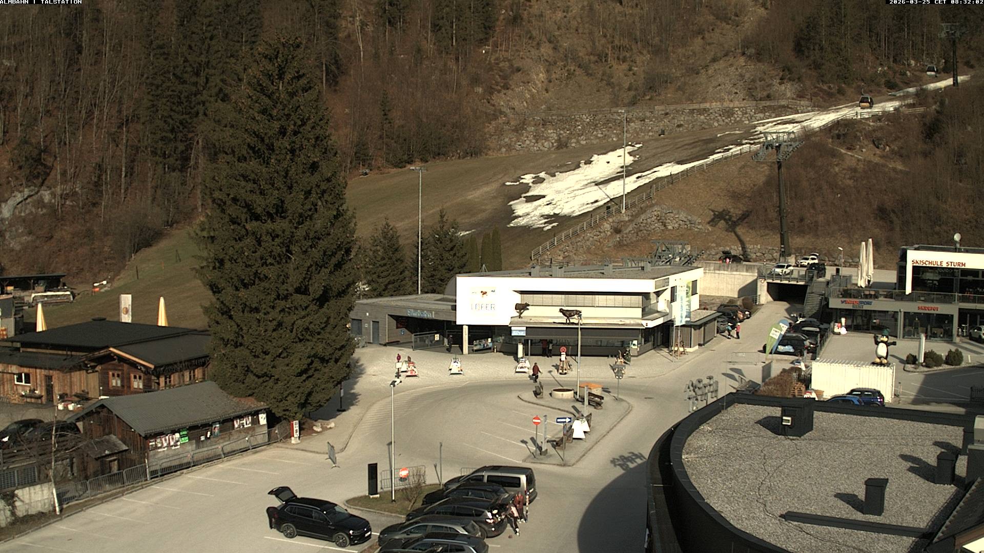 Archiv Foto Webcam Lofereralmbahn 1 - Talstation