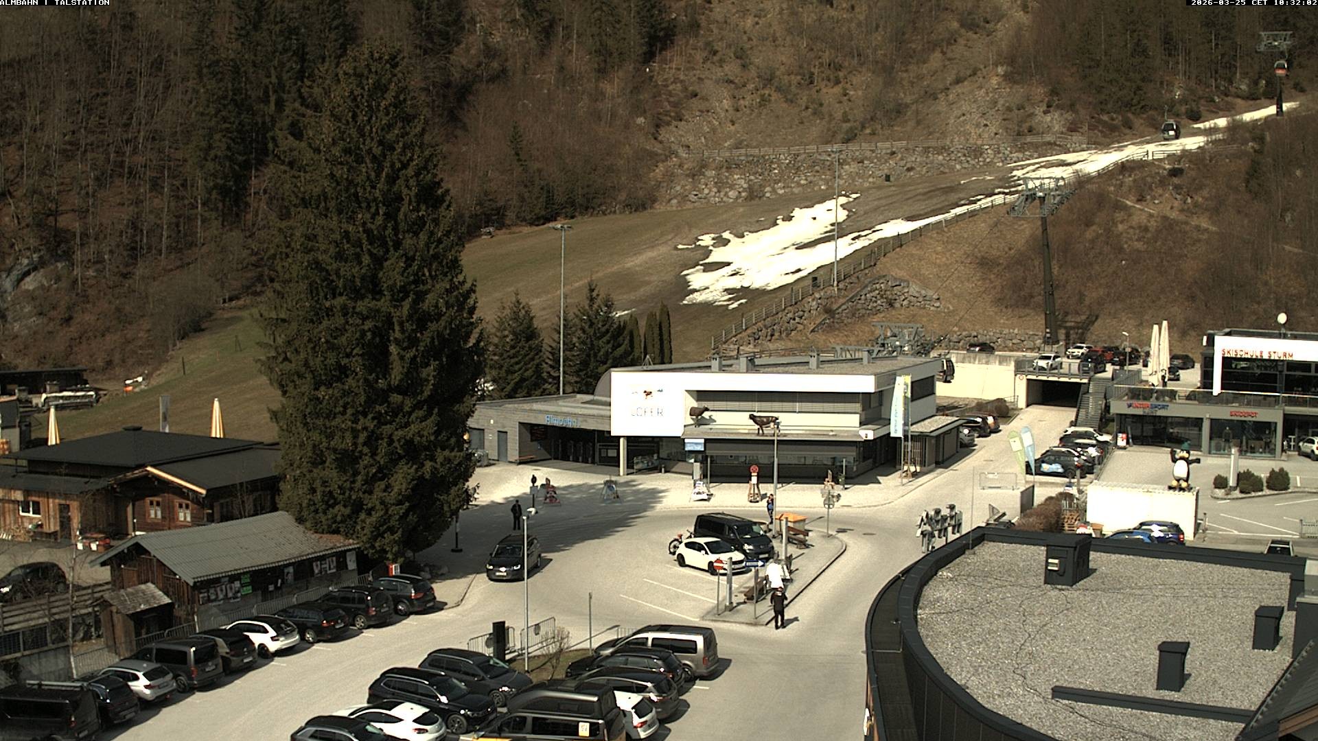 Archiv Foto Webcam Lofereralmbahn 1 - Talstation