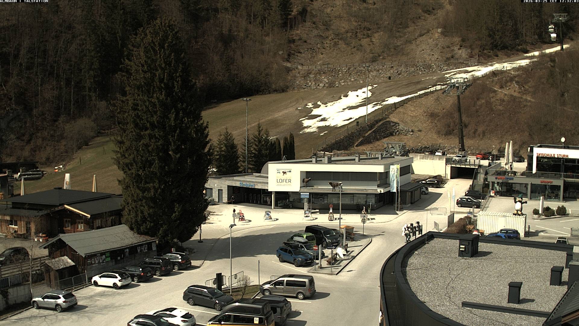 Archiv Foto Webcam Lofereralmbahn 1 - Talstation