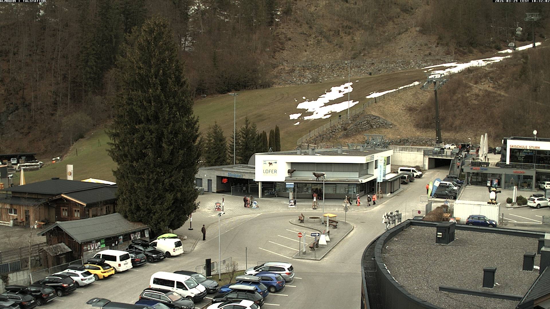 Archiv Foto Webcam Lofereralmbahn 1 - Talstation