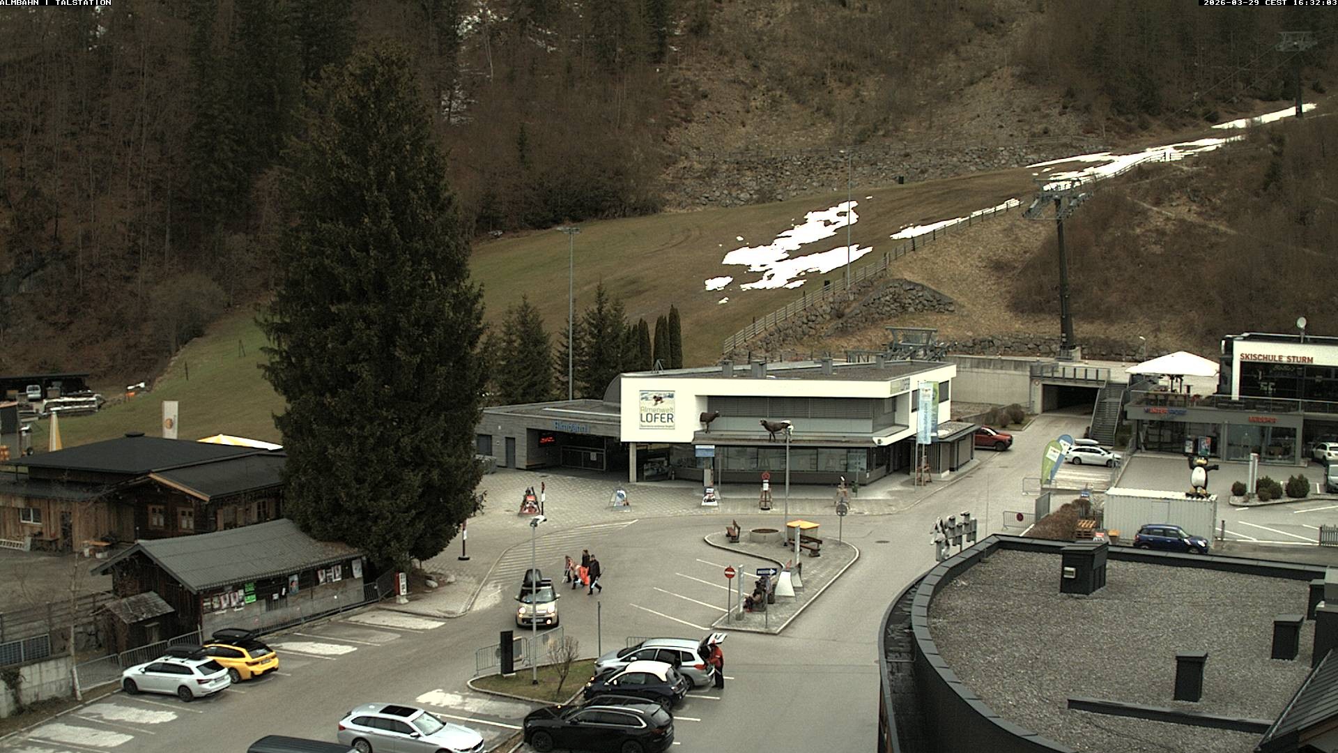 Archiv Foto Webcam Lofereralmbahn 1 - Talstation