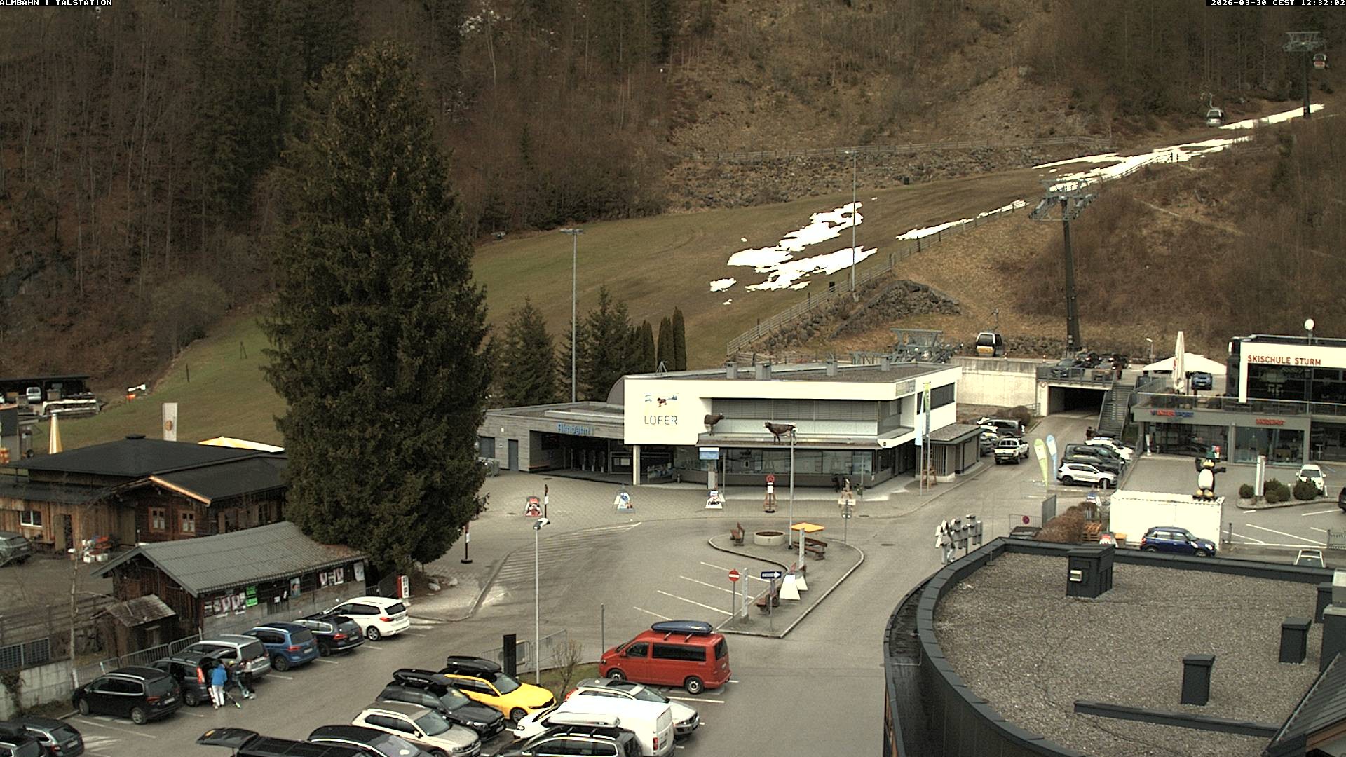 Archiv Foto Webcam Lofereralmbahn 1 - Talstation