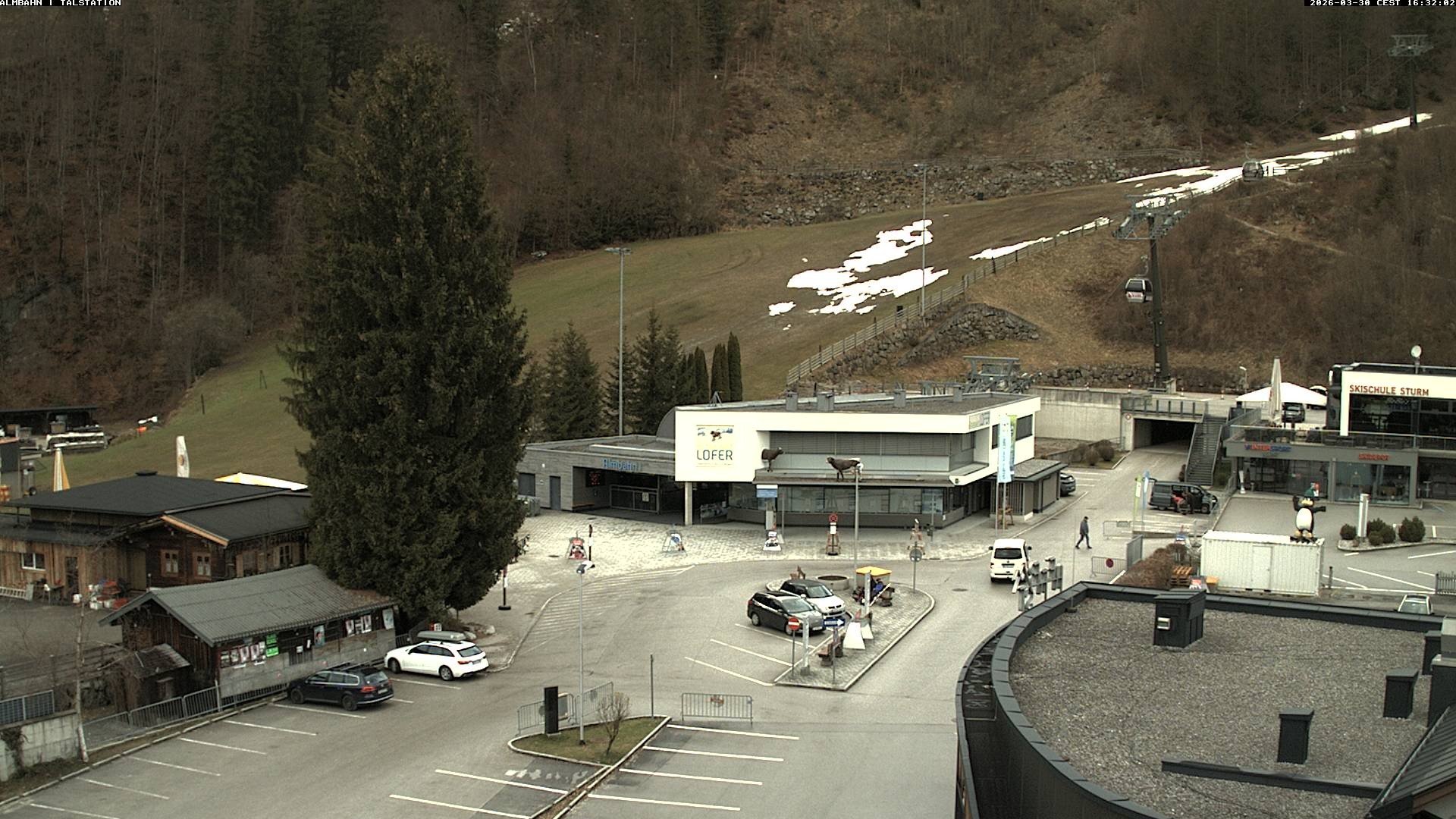 Archiv Foto Webcam Lofereralmbahn 1 - Talstation
