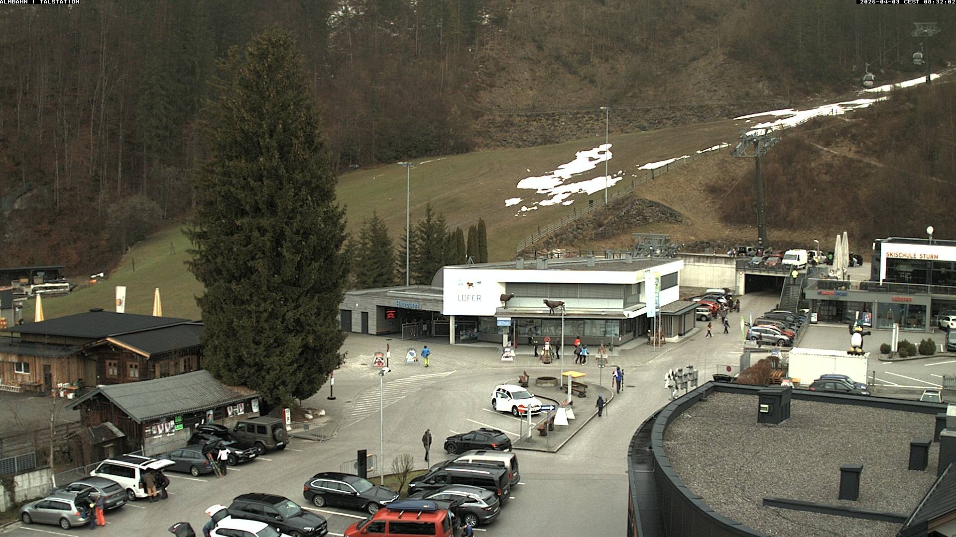 Archiv Foto Webcam Lofereralmbahn 1 - Talstation