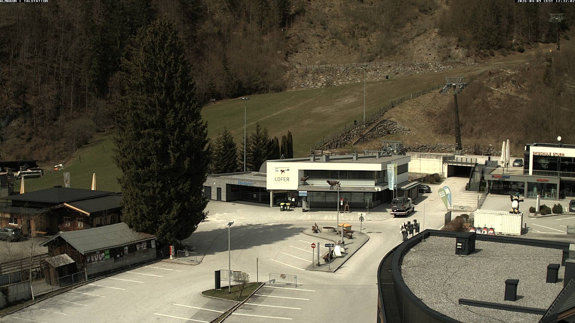 Archiv Foto Webcam Lofereralmbahn 1 - Talstation