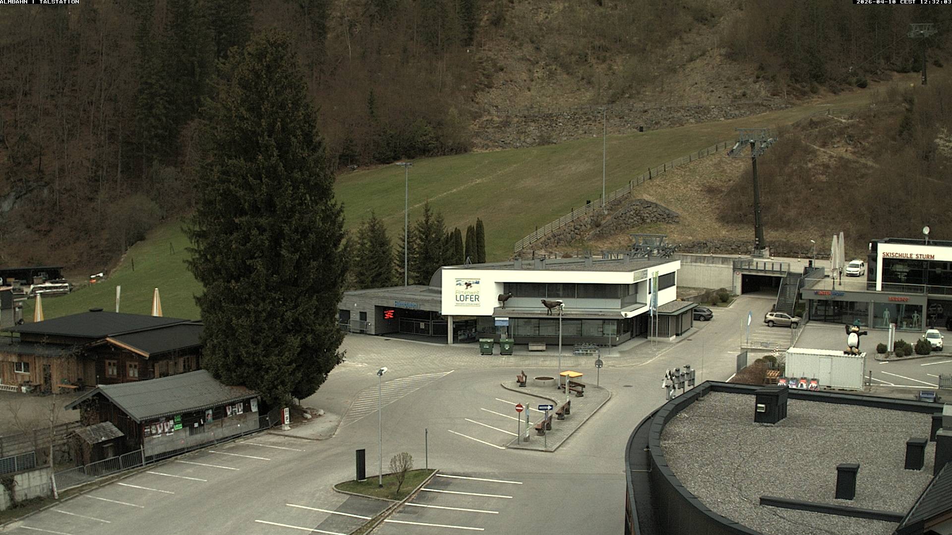 Archiv Foto Webcam Lofereralmbahn 1 - Talstation