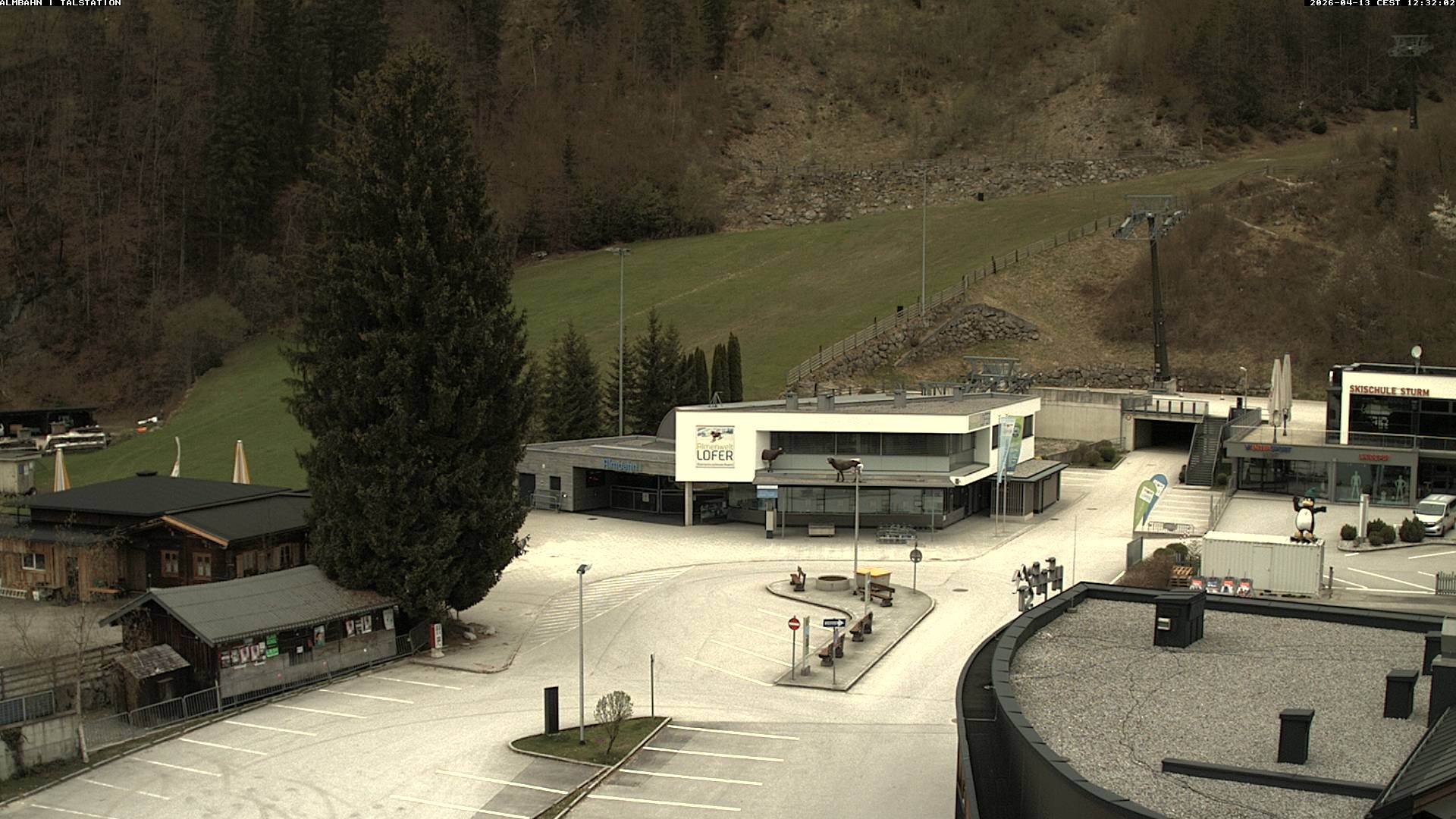 Archived image Webcam Lofereralmbahn 1 base station