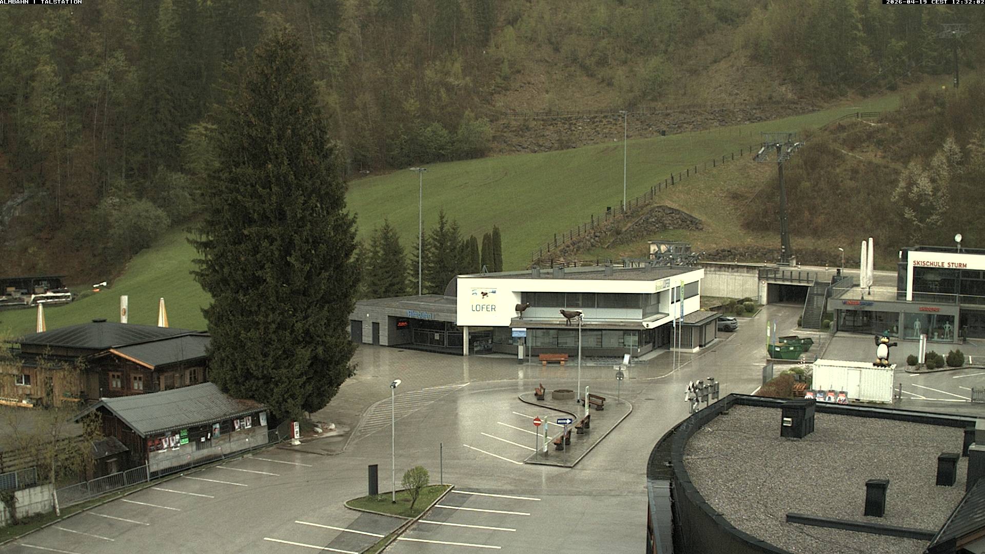 Archiv Foto Webcam Lofereralmbahn 1 - Talstation