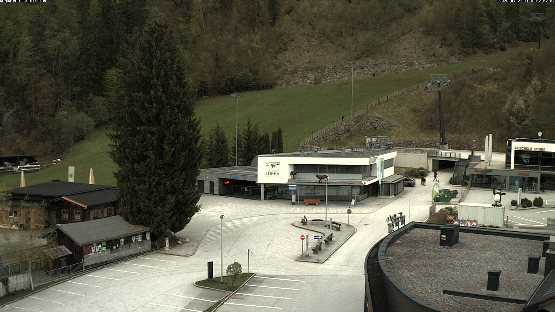 Archiv Foto Webcam Lofereralmbahn 1 - Talstation