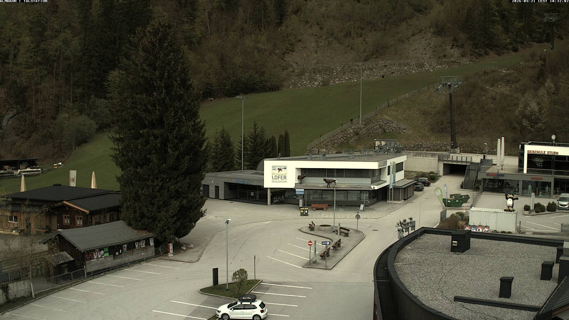 Archiv Foto Webcam Lofereralmbahn 1 - Talstation